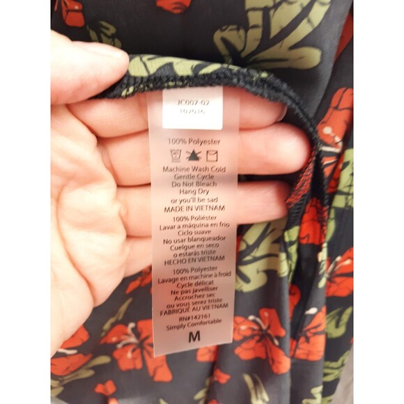 LuLaRoe Sleeveless Black and Red Floral Print Duster Womens Size Medium - Picture 7 of 8